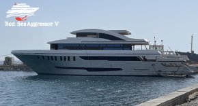 Сафари на новой яхте Red Sea Aggressor V Маршрут Дальний Юг острова Роки и Забаргад